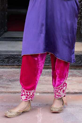Buy_Tarrz_Purple Satin, Silk, Velvet V-neck Hand Embroidered Kaftan Set _Online_at_Aza_Fashions