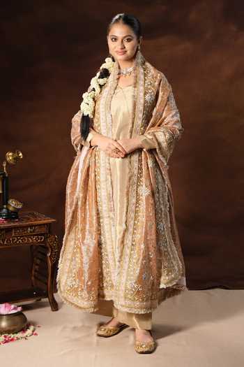 Buy_Tarrz_Gold Tissue Hand Embroidered Kurta Set _at_Aza_Fashions