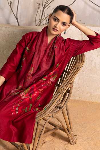 Buy_Haute Mess_Red Silk, Chanderi Mandarin Collar, Yes Printed Kurta Set _Online