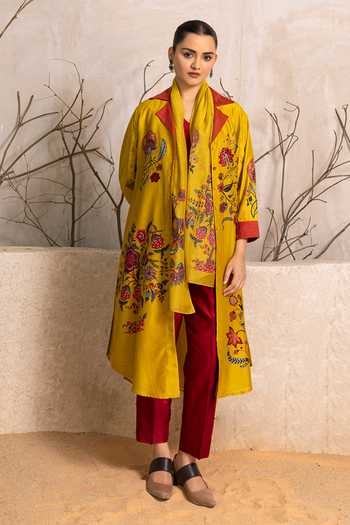 Buy_Haute Mess_Yellow Silk, Chanderi Collared Neck, Yes Chintz Kurta Set _at_Aza_Fashions