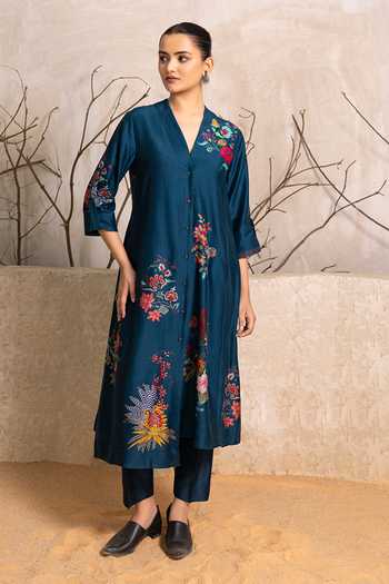 Buy_Haute Mess_Blue Silk, Chanderi V-neck Floral Print Tunic Set 