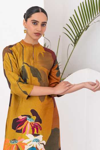 Shop_Haute Mess_Yellow Silk, Chanderi Mandarin Collar Printed Tunic Set _Online