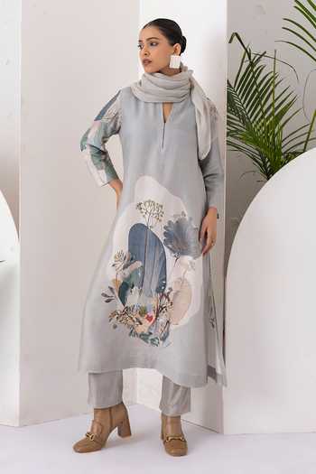 Shop_Haute Mess_Grey Silk, Chanderi Split V-neck Floral Print Kurta Set _Online_at_Aza_Fashions