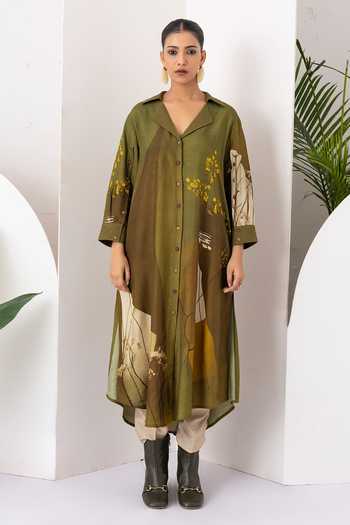 Haute Mess_Green Silk, Chanderi Collared Neck Printed Kurta Set _at_Aza_Fashions