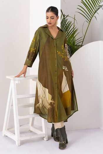 Buy_Haute Mess_Green Silk, Chanderi Collared Neck Printed Kurta Set _at_Aza_Fashions