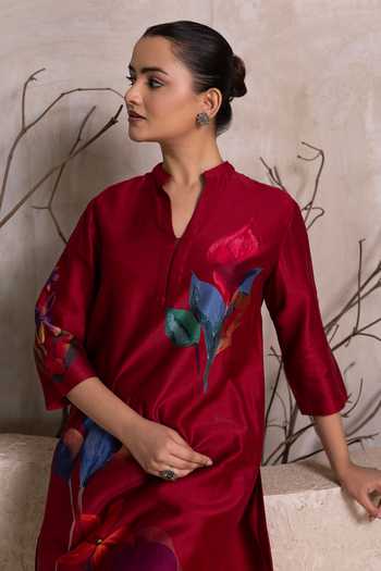 Haute Mess_Red Silk, Chanderi Mandarin Collar Leaf Print Kurta And Pant Set _Online_at_Aza_Fashions