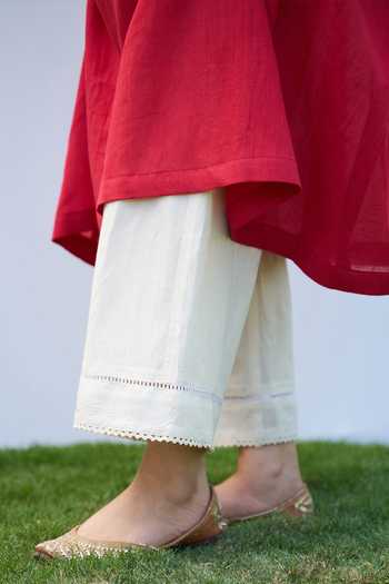 Buy_Vaaya_Red Cotton V-neck Placement Embroidered Kurta And Pant Set _Online_at_Aza_Fashions