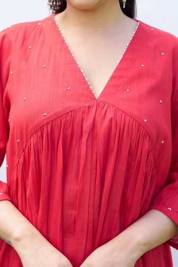 Shop_Vaaya_Red Cotton V-neck Placement Embroidered Kurta And Pant Set _Online_at_Aza_Fashions