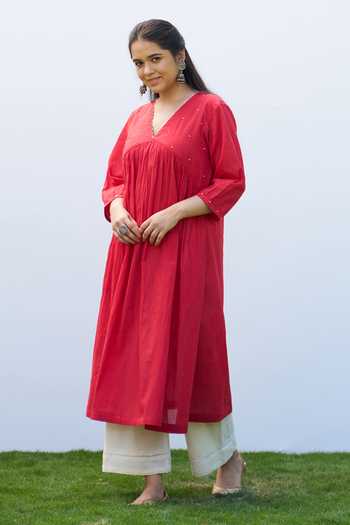 Vaaya_Red Cotton V-neck Placement Embroidered Kurta And Pant Set _at_Aza_Fashions
