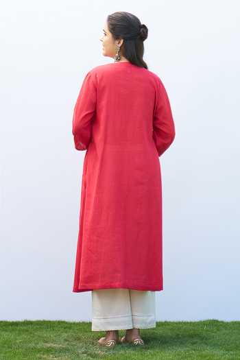 Shop_Vaaya_Red Cotton V-neck Placement Embroidered Kurta And Pant Set _at_Aza_Fashions