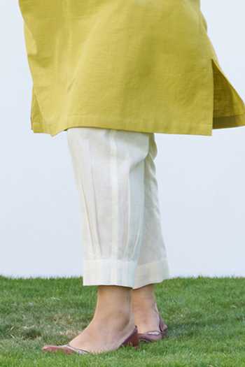 Vaaya_Green Cotton Round Neck Handwoven Kurta And Salwar Set _Online_at_Aza_Fashions