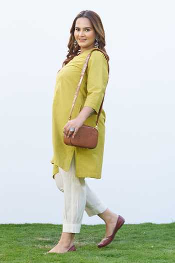 Vaaya_Green Cotton Round Neck Handwoven Kurta And Salwar Set _at_Aza_Fashions