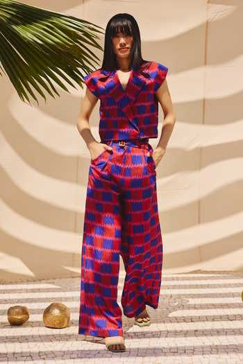 Buy_ZiP by Payal & Zinal_Blue Cotton, Linen V-neck Checkmate Chic Vest And Pant Co-ord Set _at_Aza_Fashions