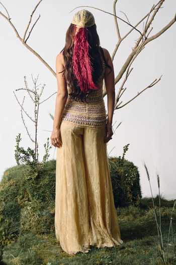 Shop_House of Arshiyaa_Gold Lace, Chantilly Scoop Neck Kurta Set _at_Aza_Fashions