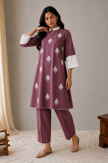 Buy_Wazir C_Lavender Linen Mandarin Collar, Yes Sehar Kashmiri Embroidered Kurta And Pant Set _at_Aza_Fashions
