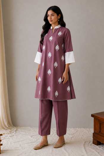 Shop_Wazir C_Lavender Linen Mandarin Collar, Yes Sehar Kashmiri Embroidered Kurta And Pant Set _Online_at_Aza_Fashions