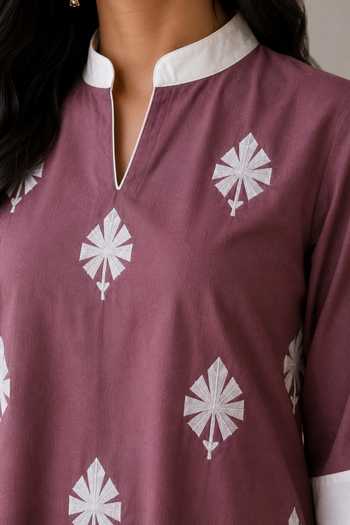 Wazir C_Lavender Linen Mandarin Collar, Yes Sehar Kashmiri Embroidered Kurta And Pant Set _at_Aza_Fashions