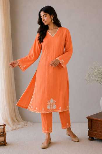 Shop_Wazir C_Orange Cotton, Organza V-neck, Yes Sehar Kashmiri Embroidered Kurta Set _Online_at_Aza_Fashions