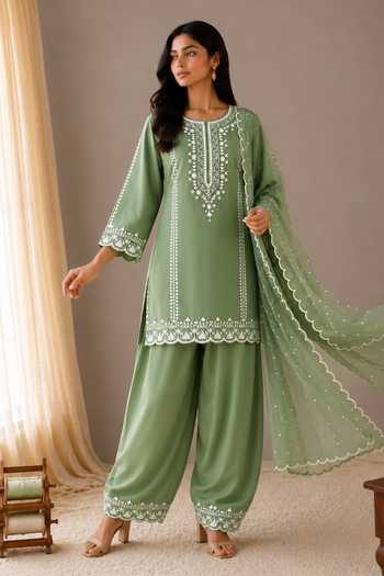 Wazir C_Mint Cotton, Organza Round Neck, Yes Sehar Kashmiri Embroidered Kurta Set _at_Aza_Fashions