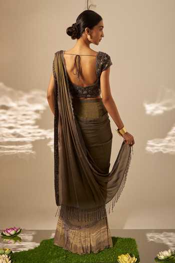 Rimple Agrawal_Black Crepe, Net Sweetheart Neck Ishvari Pre-draped Saree Set _Online_at_Aza_Fashions