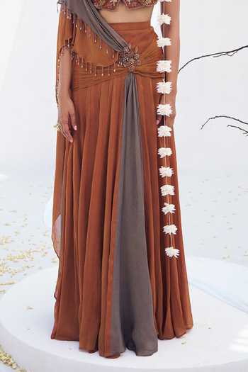 Rimple Agrawal_Brown Crepe, Net V-neck Dayamayi Two Tone Pre-draped Saree Set _Online