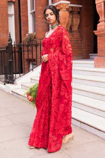 Buy_Seema Gujral_Red Net Sweetheart Neck Dori Embroidered Saree With Blouse _Online_at_Aza_Fashions
