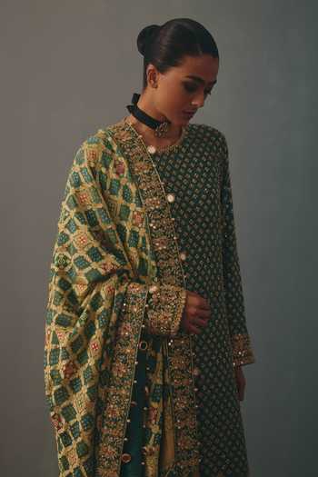Shop_Arpita Mehta_Green Round Neck, Yes Embroidered Kurta Set _Online_at_Aza_Fashions