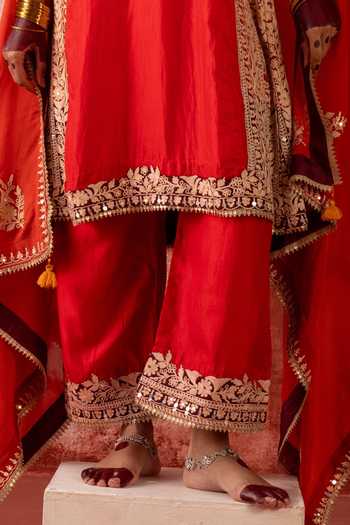 Shop_Studio Rang by Swati_Red Silk, Chiffon Split V-neck, Yes Shaahi Ishq Embroidered Choga Kurta Set _Online_at_Aza_Fashions