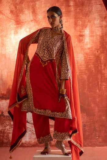 Buy_Studio Rang by Swati_Red Silk, Chiffon Split V-neck, Yes Shaahi Ishq Embroidered Choga Kurta Set _at_Aza_Fashions