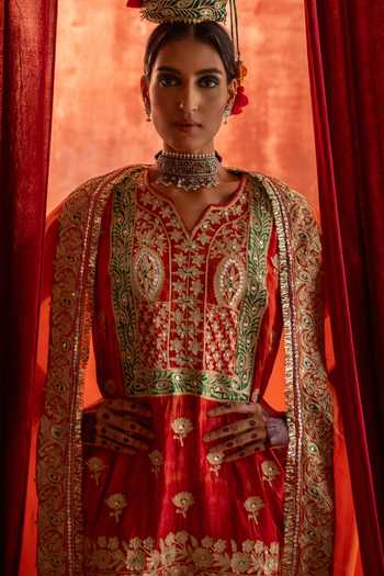 Shop_Studio Rang by Swati_Red Chanderi Silk, Chiffon Round Neck, Yes Sasural Genda Phool Kurta Set _Online_at_Aza_Fashions