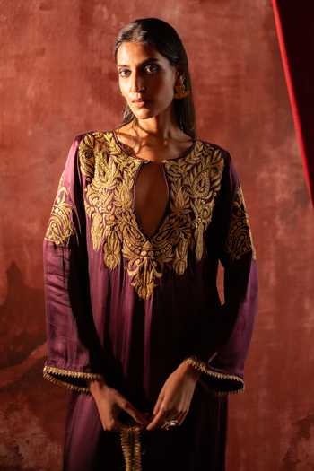 Studio Rang by Swati_Wine Satin Keyhole Neck Royal Affair Kaftan With Bag _Online_at_Aza_Fashions