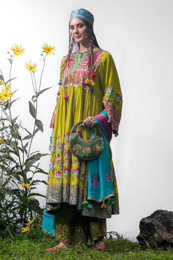 Buy_Studio Rang by Swati_Olive Green Crepe, Chiffon Round Neck, Yes Pahadan Embroidered Kurta Set _Online_at_Aza_Fashions