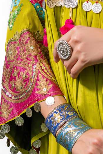 Shop_Studio Rang by Swati_Olive Green Crepe, Chiffon Round Neck, Yes Pahadan Embroidered Kurta Set _Online_at_Aza_Fashions