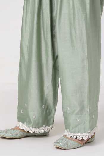 KAPAAS_Green Chanderi Round Neck Lace Embroidered Kurta Set _Online_at_Aza_Fashions