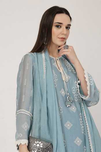 KAPAAS_Blue Chanderi Round Neck Lace Work Kurta Set _Online_at_Aza_Fashions