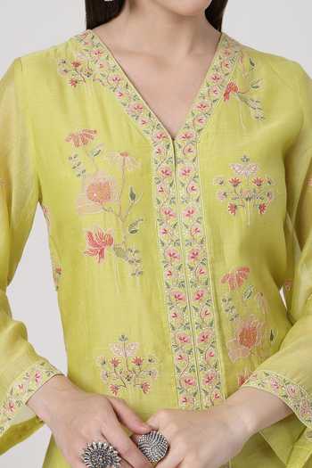KAPAAS_Green Organza, Chanderi V-neck, Yes Lime A-line Kurta Set _at_Aza_Fashions