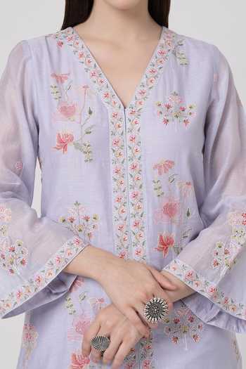 Buy_KAPAAS_Purple Chanderi, Organza V-neck Hand Embroidered Kurta Set 