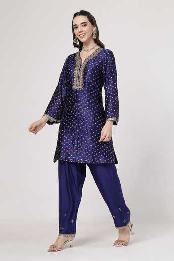 KAPAAS_Blue Silk, Organza, Tissue V-neck, Yes Midnight Bandhani Kurta Set _Online_at_Aza_Fashions