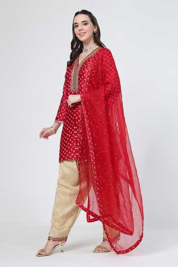 Buy_KAPAAS_Maroon Organza, Tissue, Silk V-neck Crimson Bandhani Salwar Set _at_Aza_Fashions