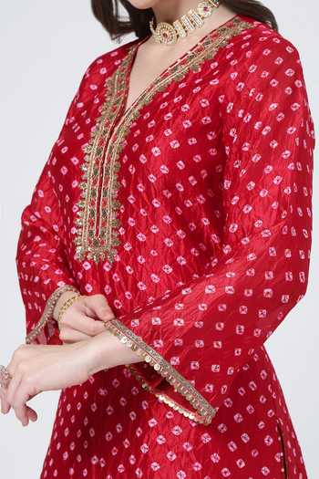 Buy_KAPAAS_Maroon Organza, Tissue, Silk V-neck Crimson Bandhani Salwar Set _Online_at_Aza_Fashions