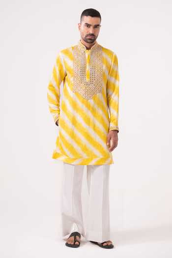 Buy_Char Chaand_Yellow Silk, Satin, Linen Leheriya Print Kurta _Online_at_Aza_Fashions