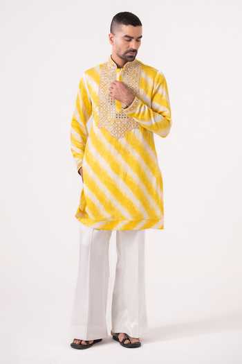 Shop_Char Chaand_Yellow Silk, Satin, Linen Leheriya Print Kurta _Online_at_Aza_Fashions