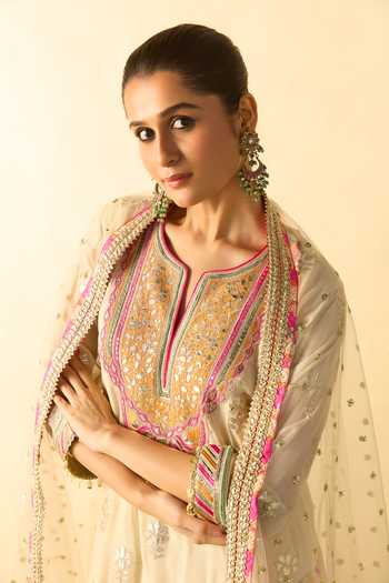 Gopi Vaid_Beige Georgette, Net Keyhole Neck Juie Embroidered Kurta Set _at_Aza_Fashions