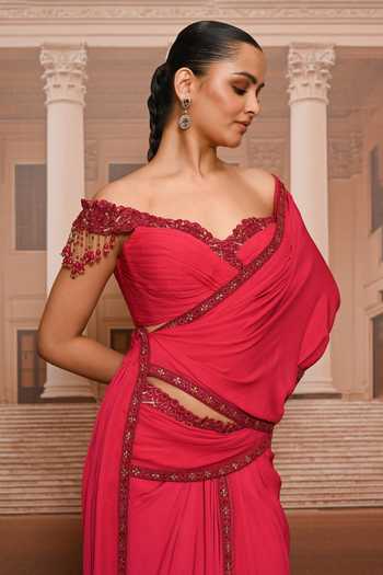 Tarun Tahiliani_Red Georgette Sweetheart Neck, Frill Embroidered Draped Concept Saree Set _Online_at_Aza_Fashions