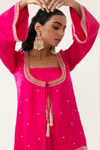 BAHAARA BY DIVYA NARULA_Pink Silk Satin Beads, Sequins Scoop Sana Metallic Beaded Jacket Palazzo Set _Online