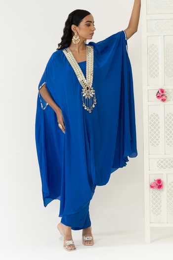 Buy_BAHAARA BY DIVYA NARULA_Cobalt Crepe V-neck Arwa Geometric Work Kurta Set 