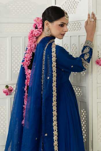 Buy_BAHAARA BY DIVYA NARULA_Navy Crepe, Organza Round Neck Farah Zardozi Embroidered Anarkali And Dupatta Set _Online