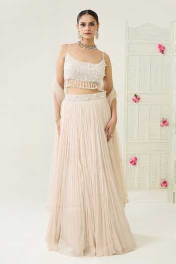 BAHAARA BY DIVYA NARULA_Ivory Organza, Net Scoop Neck Mahin Pleated Lehenga And Embroidered Blouse Set _Online_at_Aza_Fashions