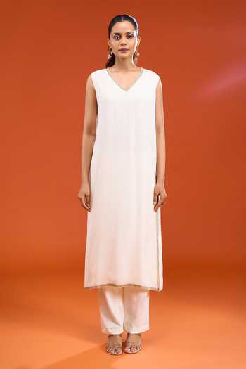 Buy_Varun Bahl_Off White Georgette V-neck, Yes Plain Bordered Kurta And Pant Set _Online_at_Aza_Fashions