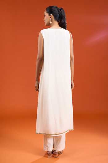 Varun Bahl_Off White Georgette V-neck, Yes Plain Bordered Kurta And Pant Set _Online_at_Aza_Fashions